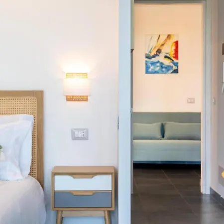 Baia Amuri * 陶尔米纳